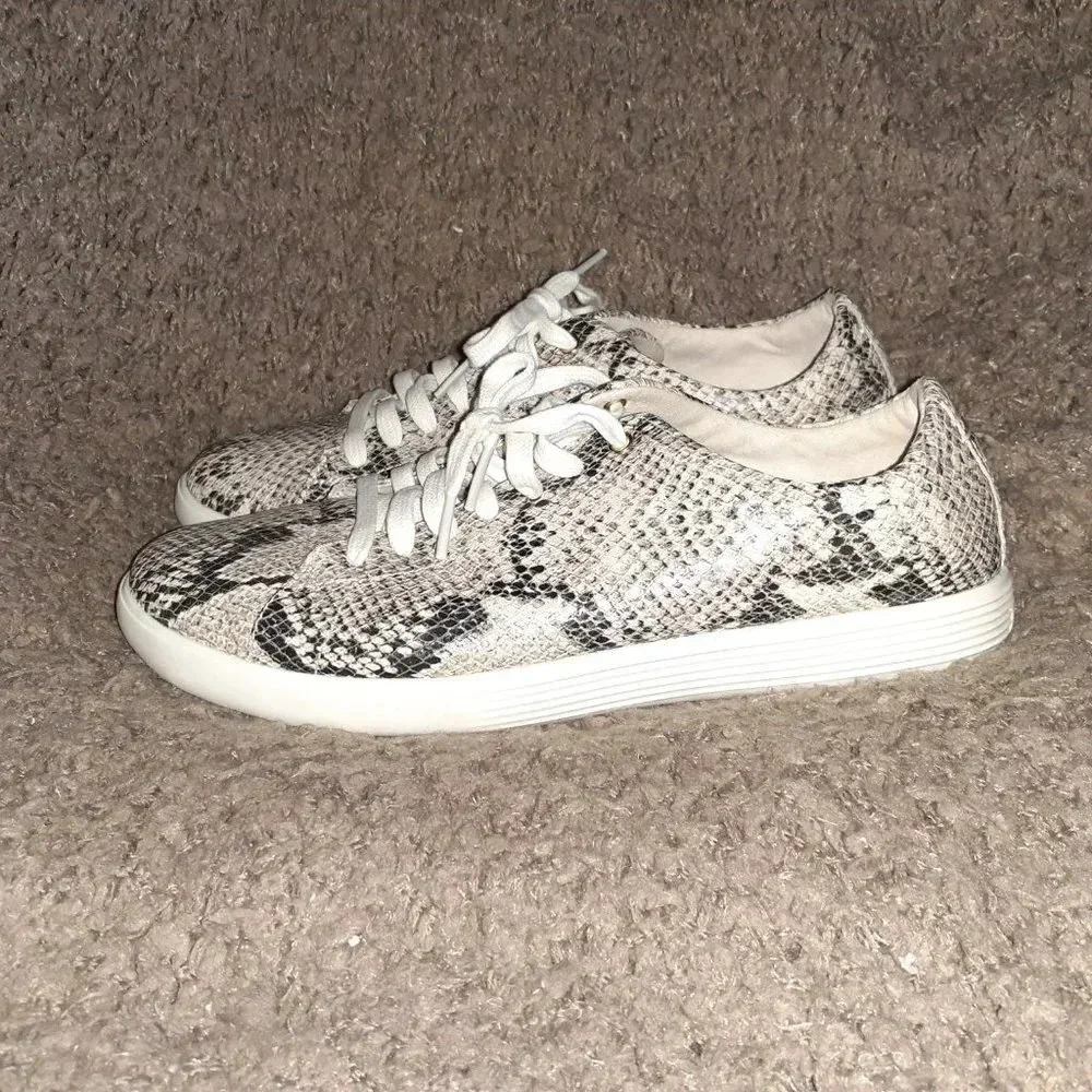 COLE HAAN-Grand OS Snakeskin Print Leather Lace Up Sneakers-SZ 8.5-Excellent